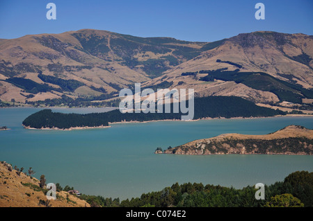 Ansicht von Lyttelton Harbour aus Zeichen der Kiwi, Bank Halbinsel, Canterbury, Südinsel, Neuseeland Stockfoto