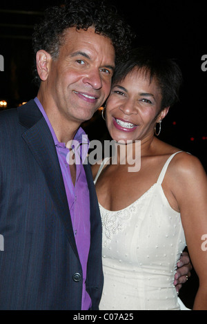 Brian Stokes Mitchell und seine Frau, Schauspielerin Allyson Tucker After-Party feiert Debüt in der Carnegie Hall Brian Stokes Mitchell Stockfoto