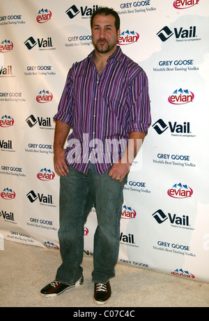 Joey Fatone besucht die Vail Resorts Hold Poker Event für Ihre Ursache statt auf das Altman Building. New York City, USA- Stockfoto