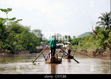 Ruderboote im Mekong-Delta, Vinh Long, Süd-Vietnam, Vietnam, Südostasien, Asien Stockfoto