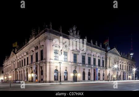 Deutsches Historisches Museum, Zeughaus, Altes Zeughaus, Unter Höhle Linden, Berlin-Mitte, Berlin, Deutschland, Europa Stockfoto