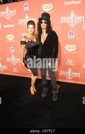 Slash und seine Frau, die Spike TV die zweite präsentiert jährliche "Scream 2007" statt an der griechischen Theater Los Angeles, California- Stockfoto