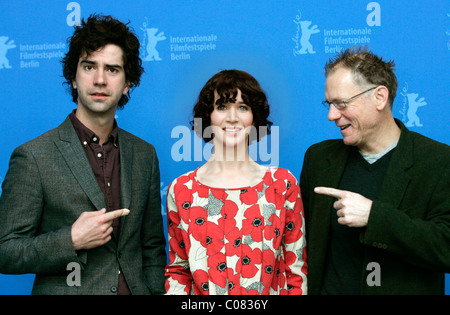 HAMISH LINKLATER MIRANDA JULY DAVID WARSHOFSKY der zukünftigen FOTOTERMIN das GRAND HYATT BERLIN Deutschland 15. Februar 2011 Stockfoto