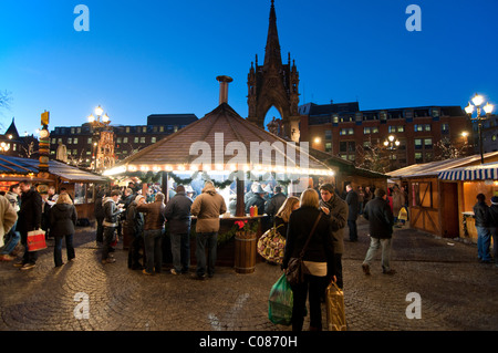Die Weihnachtsmärkte am Albert Square Manchester England November Dezember 2010 Stockfoto