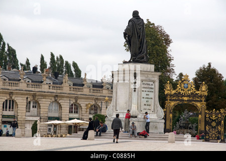 Statue von Stanislas am Place Stanislas in Nancy, Lothringen, Frankreich. Stockfoto