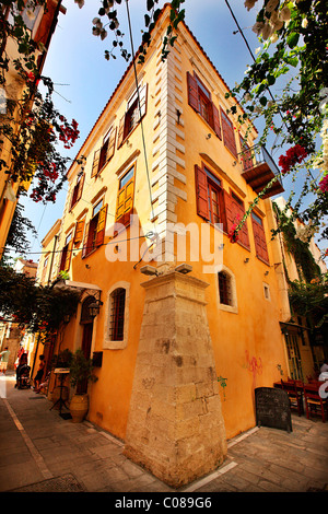 Schönes altes Haus, wahrscheinlich aus der venezianischen Epoche, in der alten Stadt Rethymnon, Kreta, Griechenland Stockfoto