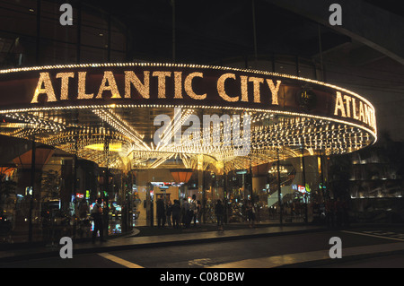 Atlantic City Casino bei Nacht Miraflores Lima Peru Stockfoto