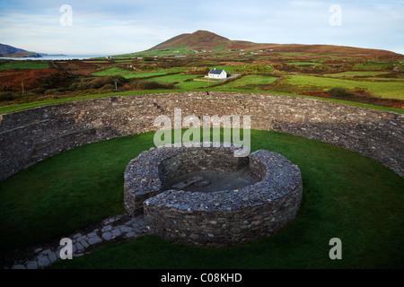 Cahergall Stone Fort aus der Eisenzeit (500BC um 400 n. Chr.), in der Nähe von Cahirciveen, The Ring of Kerry, County Kerry, Irland Stockfoto