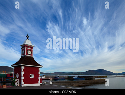 Der Hafen in Knightstown auf Valentia Island, der Ring of Kerry, County Kerry, Irland Stockfoto