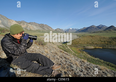 Frau Fotos Hulahula Fluss in der Nähe von seiner Quelle in der Brooks Range im ANWR, Arktis Alaska, Sommer Stockfoto