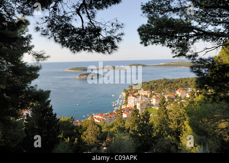 Blick von der Festung Spanjola auf Stadt Hvar, Insel Hvar, Kroatien, Europa Stockfoto