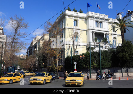 Europa-Griechenland-Athen taxis vor der französischen Botschaft Stockfoto