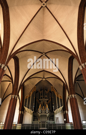 Tresor und Orgel in der Kirche neugotische Christuskirche, geweiht im Jahre 1864, Hannover, Niedersachsen, Deutschland, Europa Stockfoto