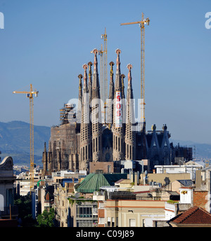 Norden Fassade, Basilika Temple Expiatori De La Sagrada Família, Expiatory Kirche der Heiligen Familie, in der Neo-katalanischen konzipiert Stockfoto