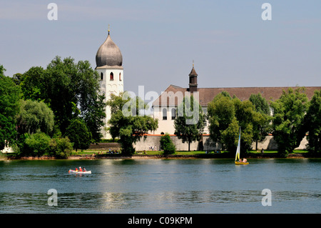 Turm des Benediktinerklosters aus dem 8. Jahrhundert auf der Fraueninsel, Frauen Insel, See Chiemsee, Chiemgau, Bayern Stockfoto
