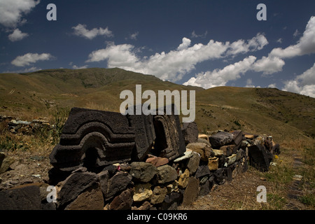 Ruinen in der Nähe von Tanaat Kloster in Armenien XII Jh. Stockfoto