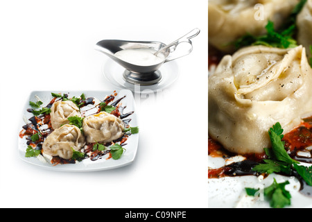 Potsticker Pelemene Tortellini auf weißen ravioli Stockfoto