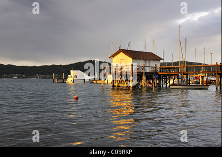 Steg-Hütte in der Marina von Bodman, Bodman-Ludwigshafen, Landkreis Konstanz District, Baden-Württemberg, Deutschland, Europa Stockfoto