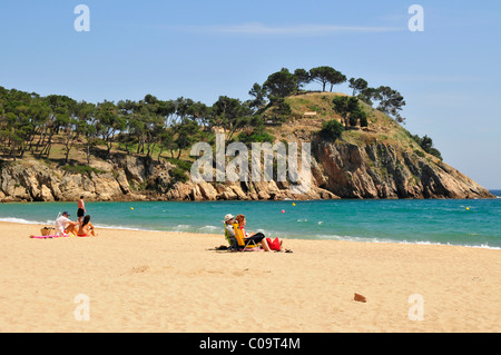 Platja del Castell Strand in der Nähe von Palafrugell, Costa Brava, Spanien, Iberische Halbinsel, Europa Stockfoto