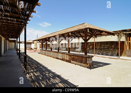 Bedeckt, Stände, ehemaliger Marktplatz, Markt, Humberstone, Salpeter funktioniert, verlassenen Salpeter Stadt, Geisterstadt, Wüste, Museum Stockfoto