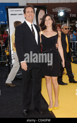 Jerry Seinfeld, Jessica Seinfeld Los Angeles Filmpremiere von "Bee Movie" im Mann Village Theater - Ankünfte Westwood, statt Stockfoto