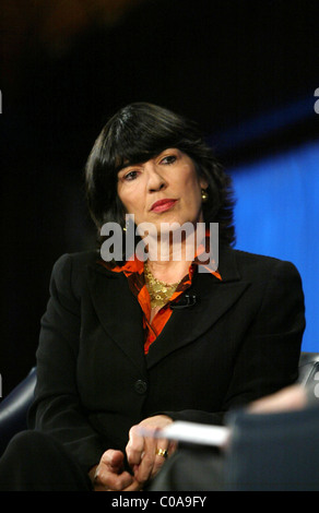 Christiane Ampour besucht "The World: A Gespräch mit Christiane Amanpour" Marvin Kalb interviewt CNN-Korrespondent Stockfoto