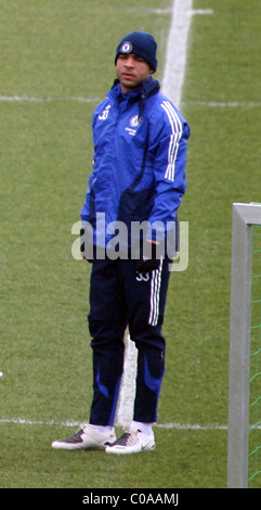 Alex Rodrigo Dias da Costa brasilianische internationale Alex, während des Trainings auf Chelsea Football Club Trainingsgelände. Surrey, Stockfoto