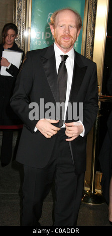 Ron Howard Teilnahme an Tom Cruise Black-Tie Salute durch das "Museum of the Moving Image" bei Cipriani 42nd Street, für seine Stockfoto