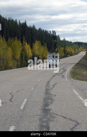 Wohnmobil unterwegs in Glacier Nationalpark Stockfoto