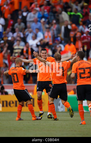 Robin van Persie der Niederlande (9) feiert nach einem Tor gegen Dänemark während einer WM 2010 Spiel gegen Dänemark. Stockfoto