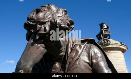 Statue von Weiler mit William Shakespeare hinter Stratford-upon-Avon Warwickshire England England Europa Stockfoto