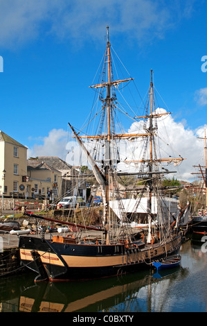 Alten Stil Segelschiffe im Hafen von Charlestown, Cornwall, Großbritannien Stockfoto