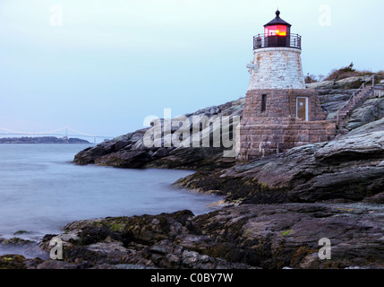 Castle Hill Lighthouse in Newport Rhode Island bei Sonnenuntergang Stockfoto