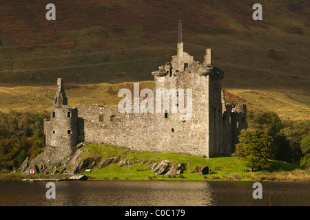 Kilchurn Castle liegt am östlichen Ende der Loch Awe in der Nähe von Dalmally, Schottland. Stockfoto