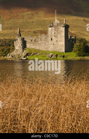 Kilchurn Castle liegt am östlichen Ende der Loch Awe in der Nähe von Dalmally, Schottland. Stockfoto