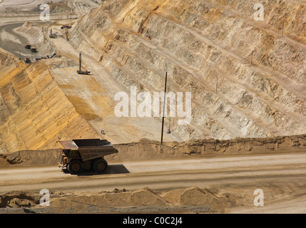 Szene aus Kennecott Utah Copper Tagebau, in der Nähe von Salt Lake City, Utah, eines der größten in der Welt. Stockfoto