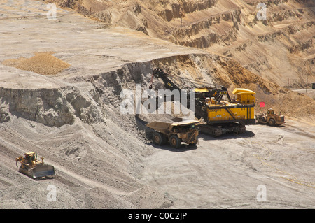 Szene aus Kennecott Utah Copper Tagebau, in der Nähe von Salt Lake City, Utah, eines der größten in der Welt. Stockfoto