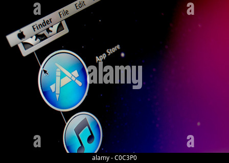 Ein Foto-Illustration der Apple App Store-Programms In das Dock ein Apple MacBook mit OSX Snow Leopard Stockfoto