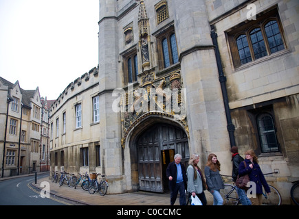 Christs College in Cambridge - große Tor Stockfoto