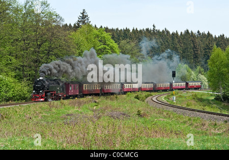 Harzer Schmalspurbahnen Steam train für die Brocken verlassen Drei Annen Hohne im Harz Mountains Region Deutschland Stockfoto