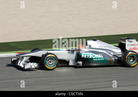 Michael Schumacher fährt für das Mercedes GP Team während des Tests auf dem Circuit de Catalunya 18. Februar 2011 in Barcelona Stockfoto