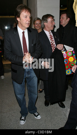 Paul McCartney besucht den Linda McCartney Fotografien - Vernissage in der James Hyman Gallery. London, England - 23.04.08 Stockfoto