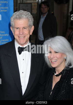 Tony Roberts, Jamie DeRoy 35th jährlichen Film Society of Lincoln Center Gala Hommage an Meryl Streep in der Avery Fisher Hall, Lincoln Stockfoto