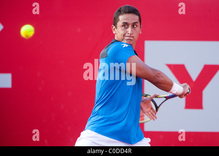 Spanischer Tennisspieler Nicolas Almagro soll eine Rückhand während ATP Buenos Aires - Copa Claro 2011 geschossen getroffen Stockfoto