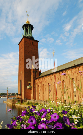 Rathaus von Stockholm im Morgenlicht Stockfoto