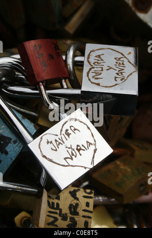 Schlösser der Liebe auf der Milvio Brücke in Rom, Italien Stockfoto