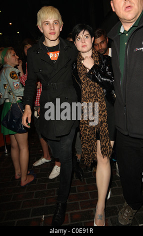 Kelly Osbourne verlassen die Revue Bar mit ihrem neuen Freund Luke Worrall London, England - 16.05.08 Stockfoto