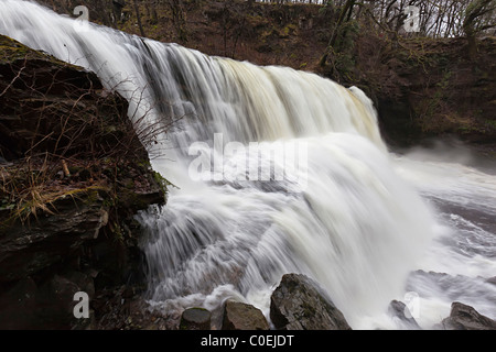 Sgwd Clun-Gwyn Wasserfall am Fluss Afon Mellte Powys Wales UK Stockfoto