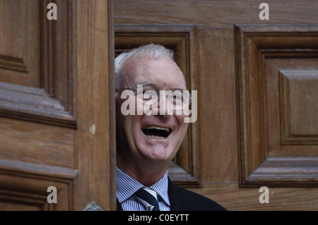 Im ehemaligen BBC-Generaldirektor Sir John Birt in der McEwan Hall für das Edinburgh International TV Festival Bild Stockfoto