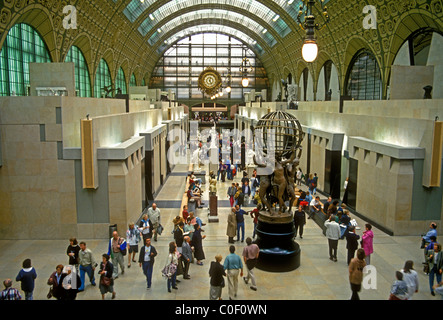 Vier Teile der Welt halten einer Himmelskugel, Jean Baptiste Carpeaux, Musee d ' Orsay, Musée d ' Orsay, Paris, Frankreich Stockfoto